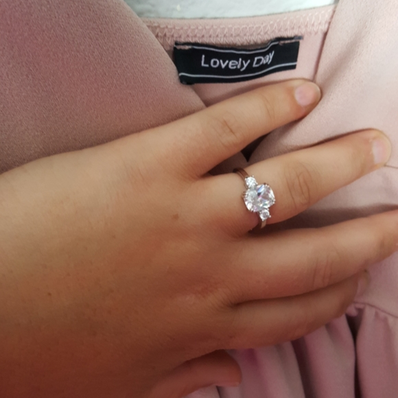 EUC Champagne colored plunge hi-lo dress size S - Picture 3 of 4